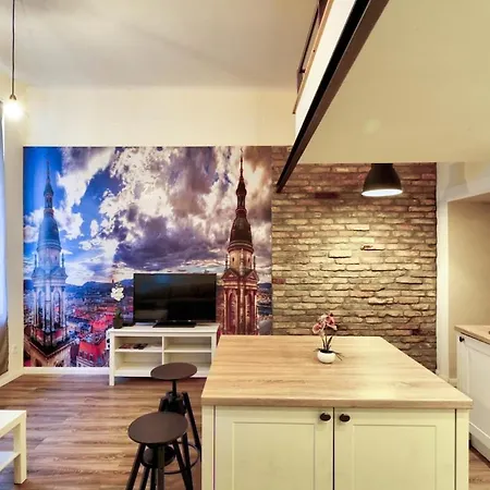 Heart Of Retreat * Budapest
